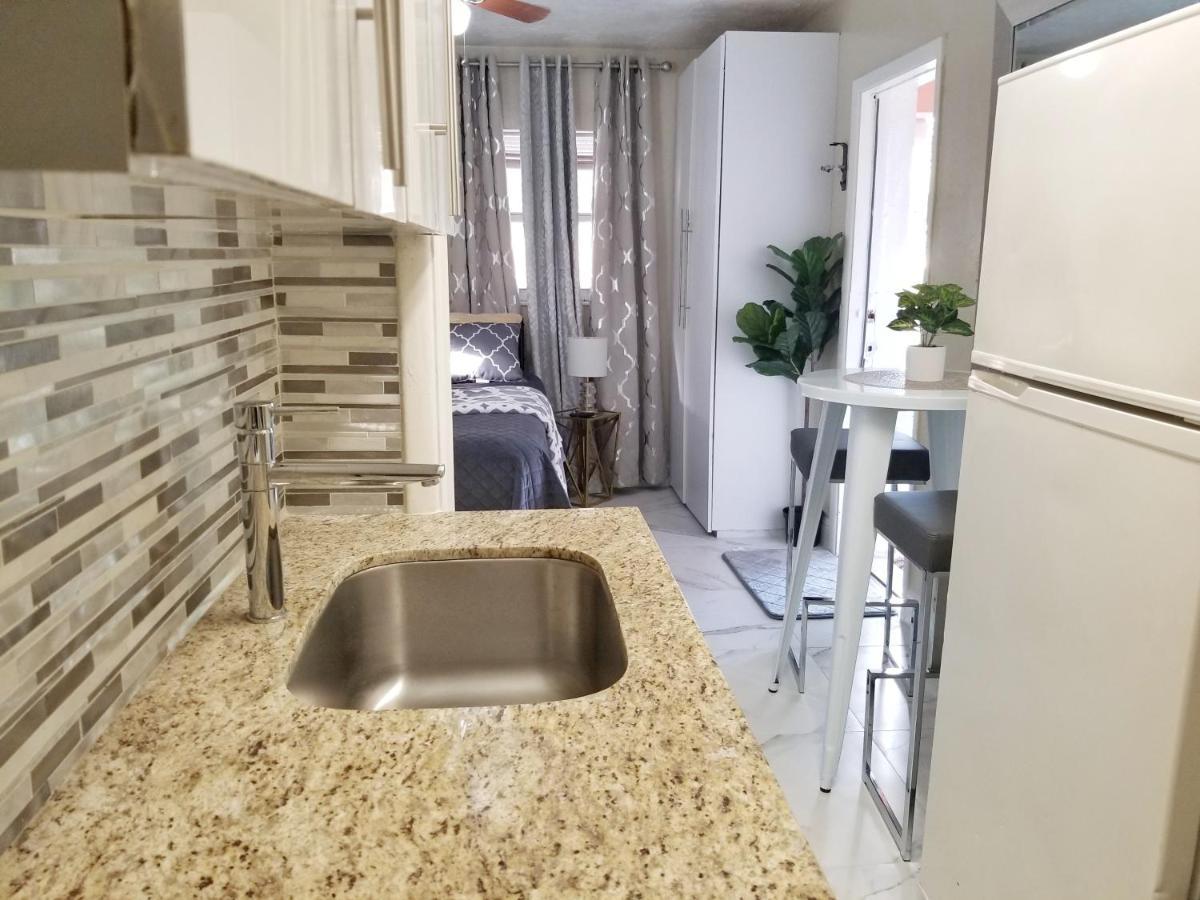 Glam Private Studio 4 Miles From Beach Hollywood Extérieur photo